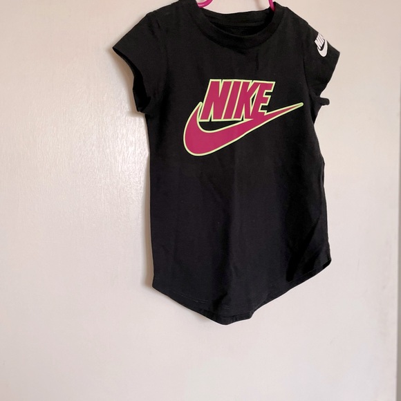 Nike Toddler Logo T-Shirt - Size 4T - Picture 2 of 11